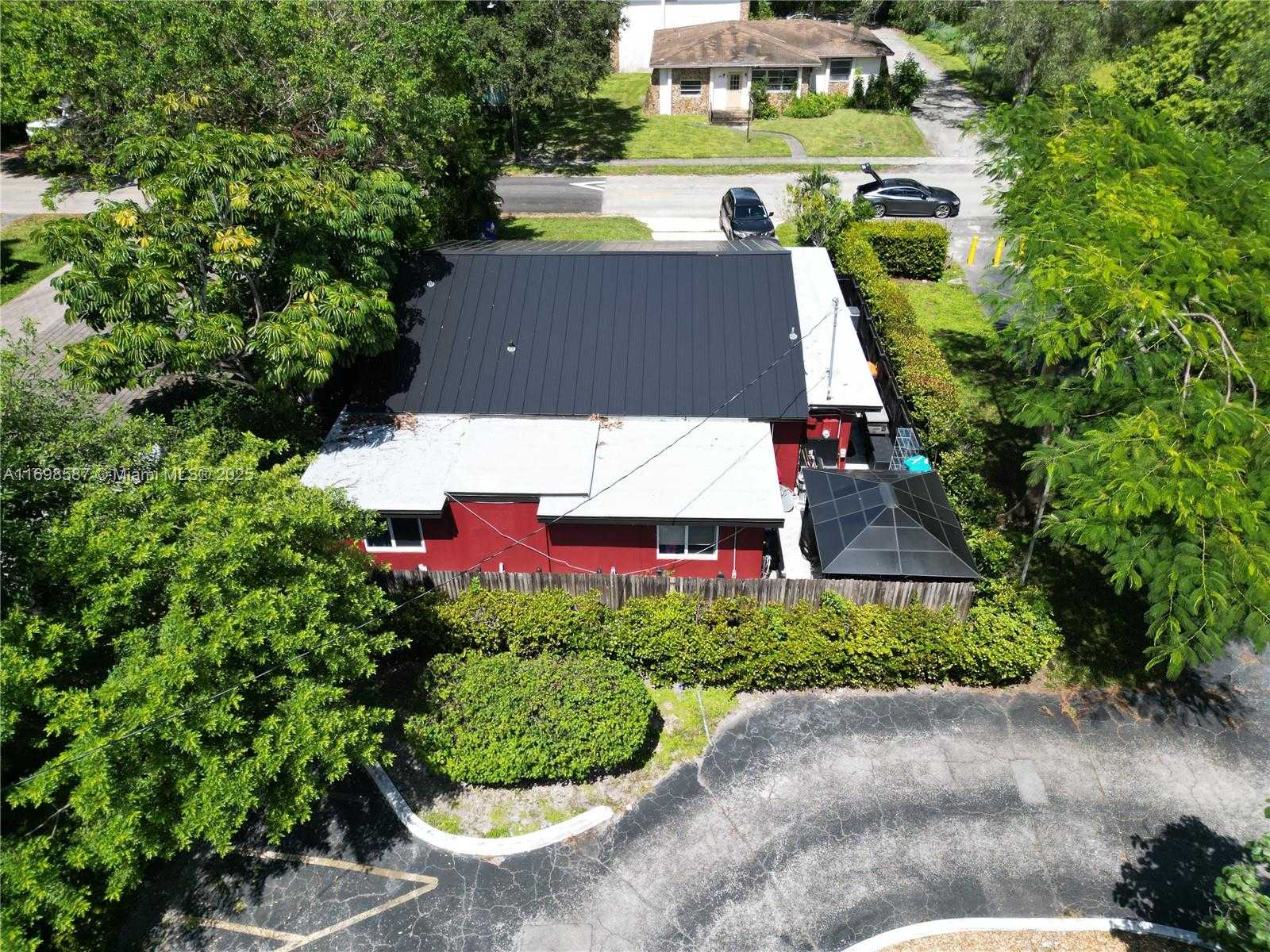 Small Image of 2716 POLK ST, Hollywood Number 17