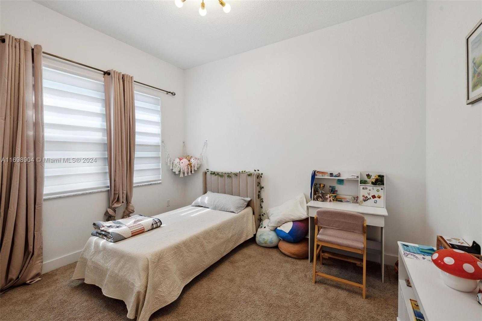 Small Image of 8067 WHITE WAVE TER, Boca Raton Number 18