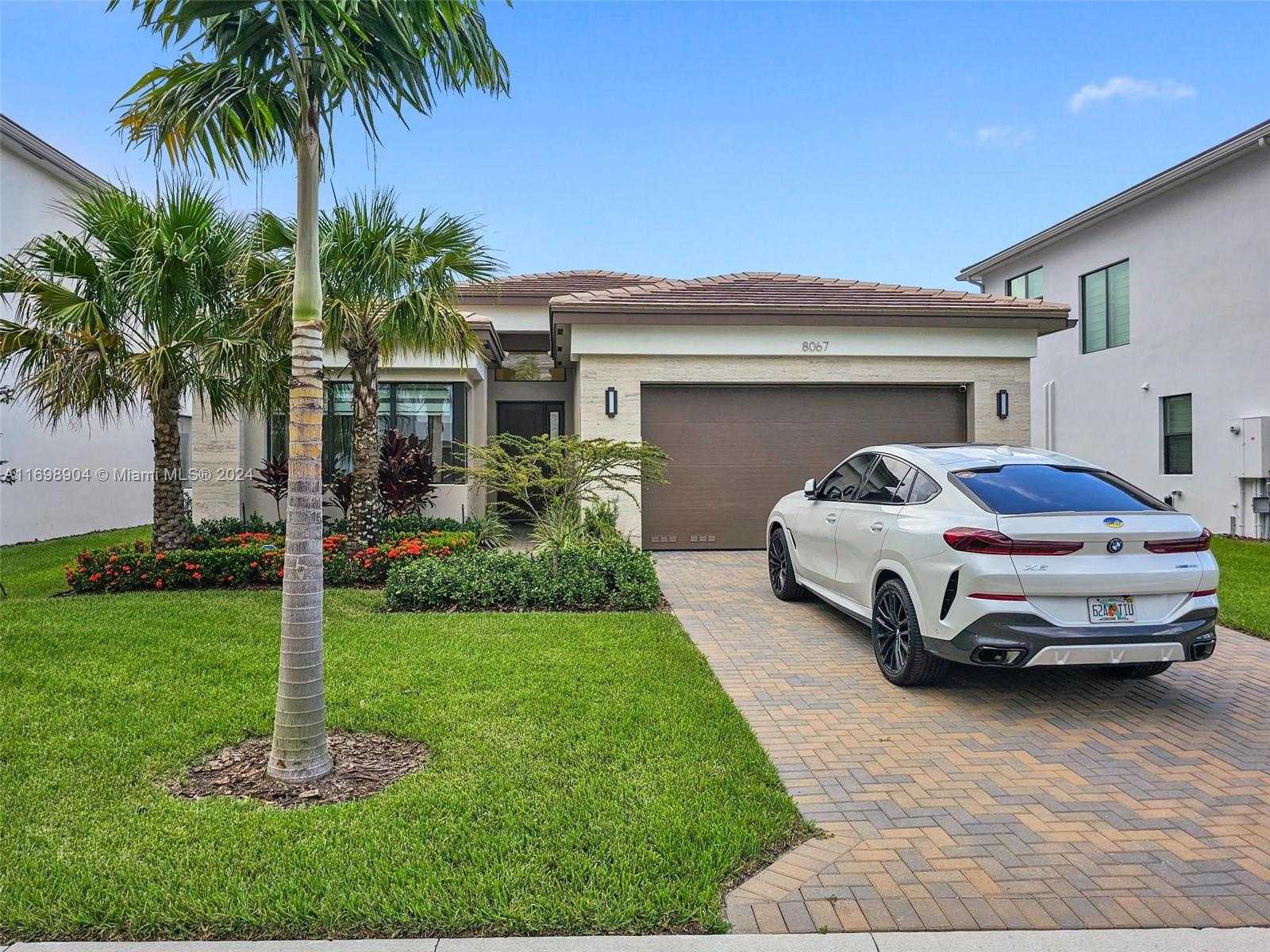 Small Image of 8067 WHITE WAVE TER, Boca Raton Number 3