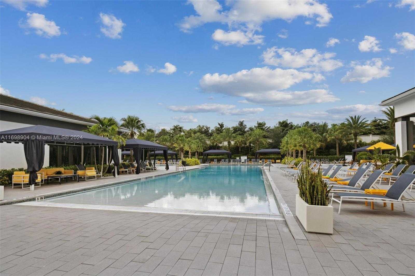 Small Image of 8067 WHITE WAVE TER, Boca Raton Number 32