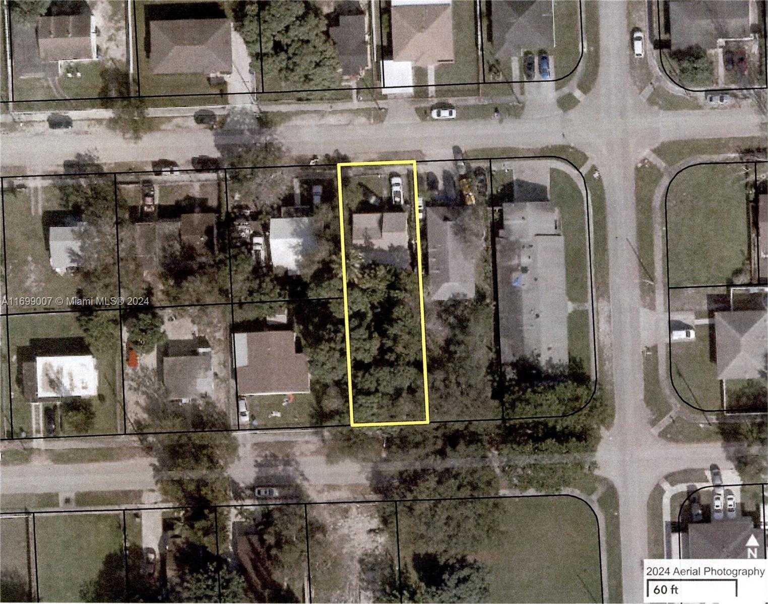 Small Image of 1918 NORTH WEST 82ND ST, Miami Number 4