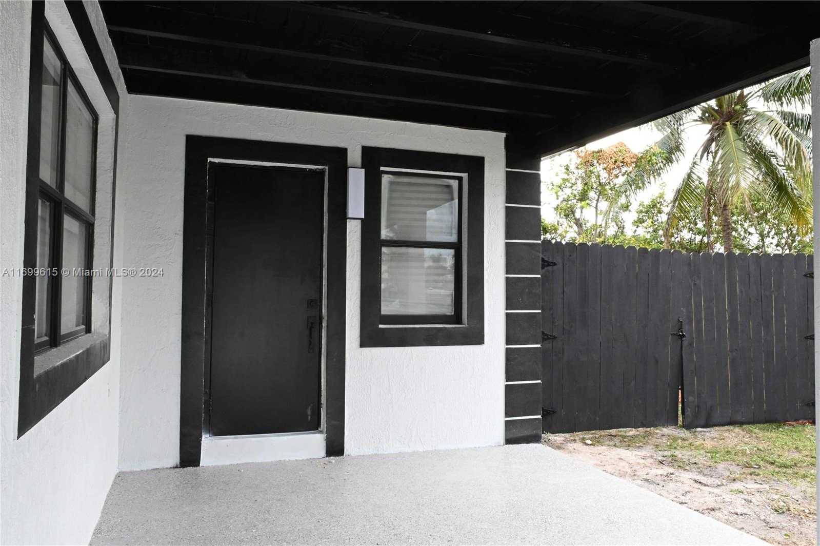 Small Image of 2496 SOUTH WEST 8TH ST, Fort Lauderdale Number 19