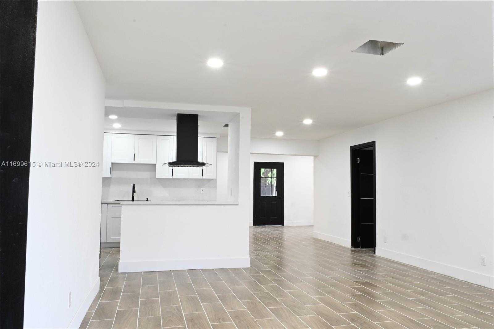 Small Image of 2496 SOUTH WEST 8TH ST, Fort Lauderdale Number 25