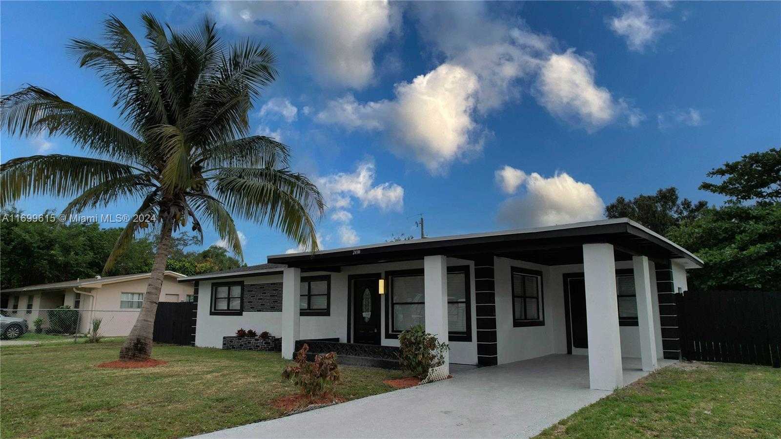Small Image of 2496 SOUTH WEST 8TH ST, Fort Lauderdale Number 5