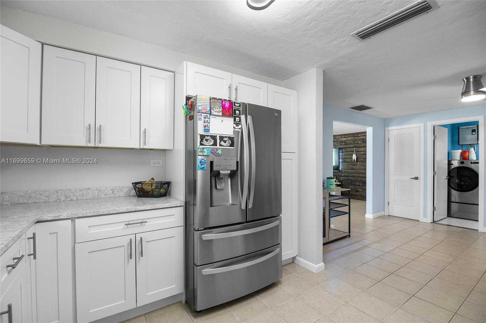 Small Image of 7951 GULFSTREAM BLVD, Marathon Number 16