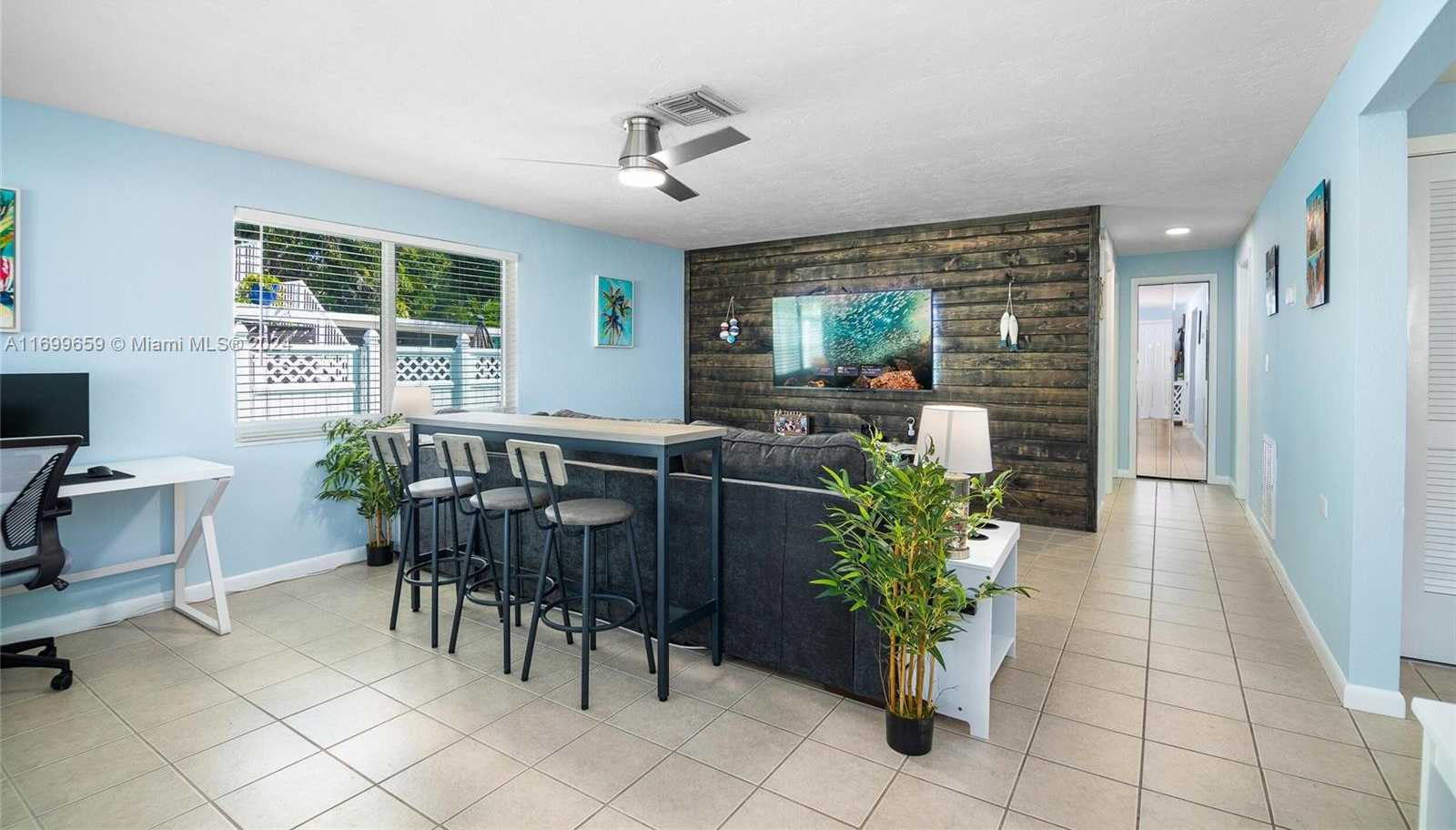 Small Image of 7951 GULFSTREAM BLVD, Marathon Number 2