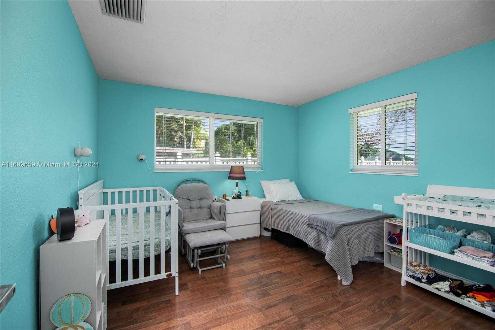 Small Image of 7951 GULFSTREAM BLVD, Marathon Number 26