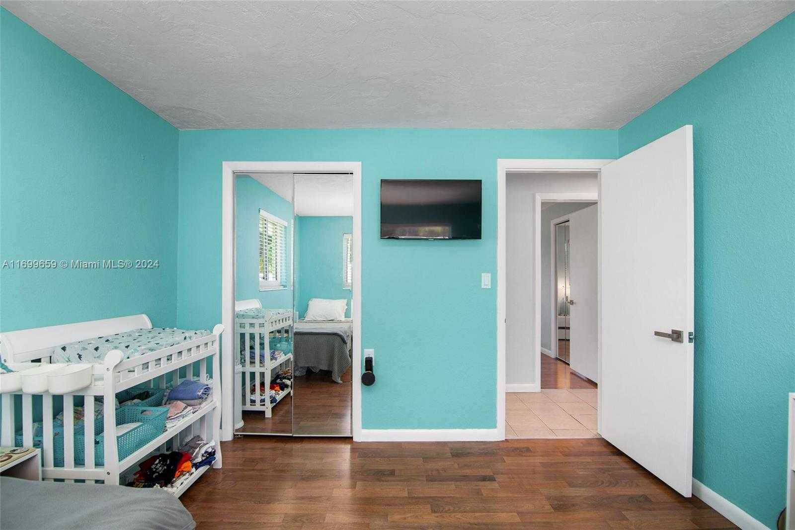 Small Image of 7951 GULFSTREAM BLVD, Marathon Number 27