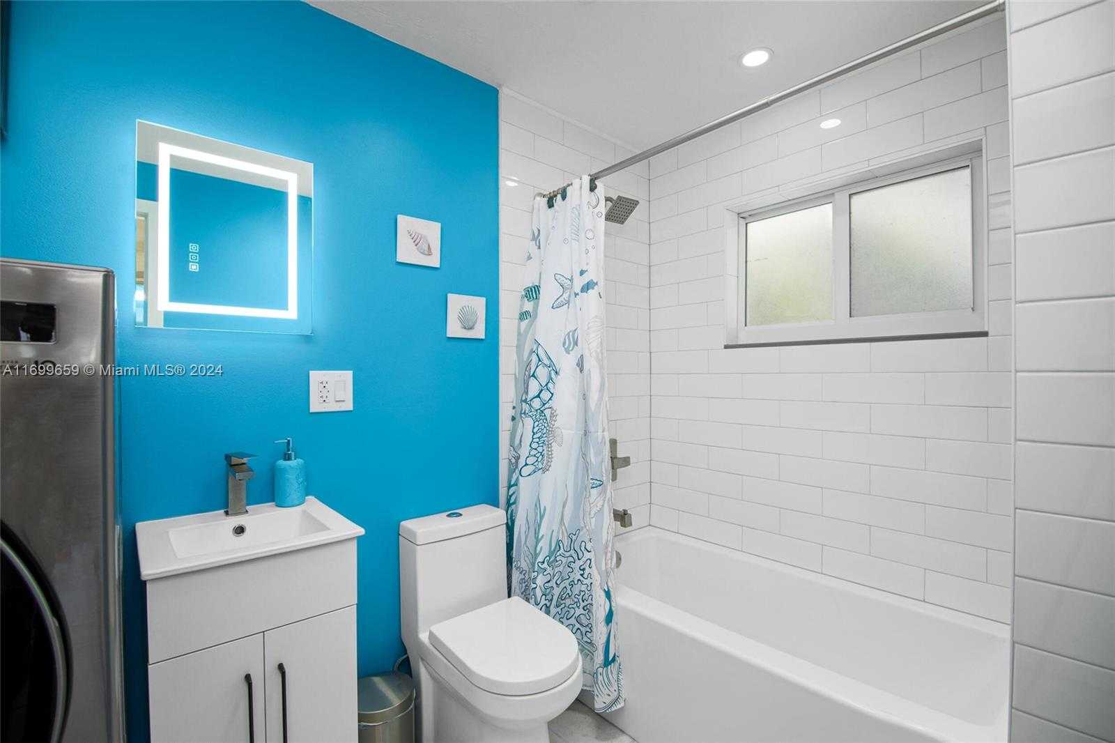 Small Image of 7951 GULFSTREAM BLVD, Marathon Number 29