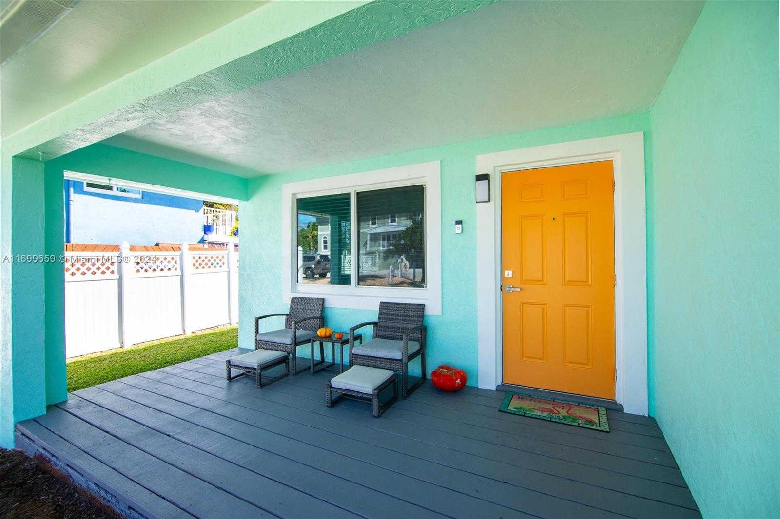 Small Image of 7951 GULFSTREAM BLVD, Marathon Number 37