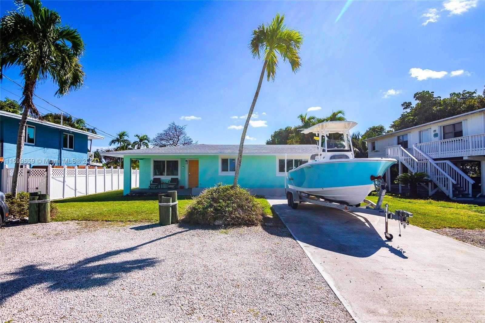 Small Image of 7951 GULFSTREAM BLVD, Marathon Number 41
