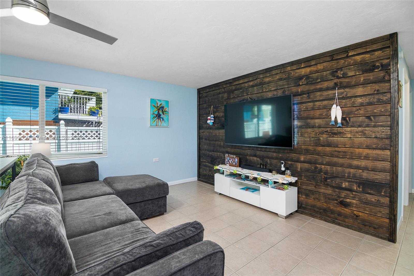 Small Image of 7951 GULFSTREAM BLVD, Marathon Number 5