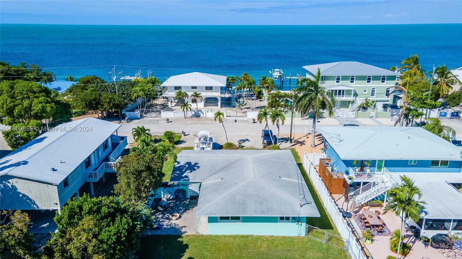 Small Image of 7951 GULFSTREAM BLVD, Marathon Number 52