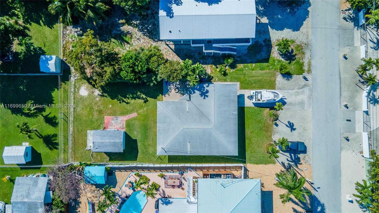 Small Image of 7951 GULFSTREAM BLVD, Marathon Number 53