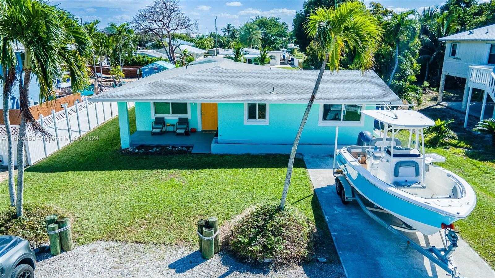 Small Image of 7951 GULFSTREAM BLVD, Marathon Number 56