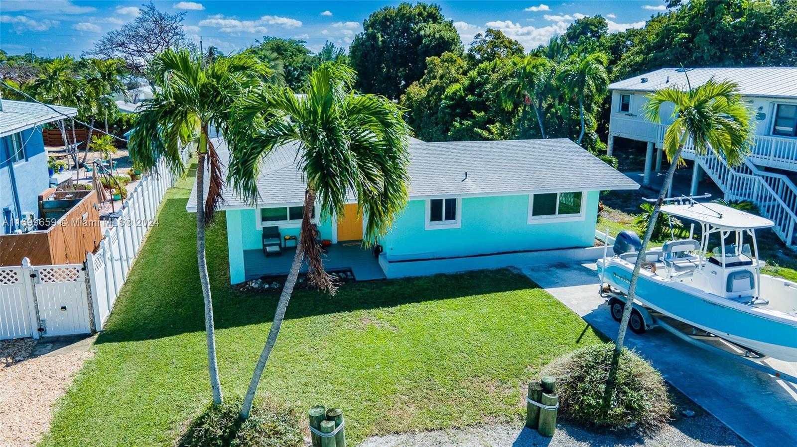 Small Image of 7951 GULFSTREAM BLVD, Marathon Number 58