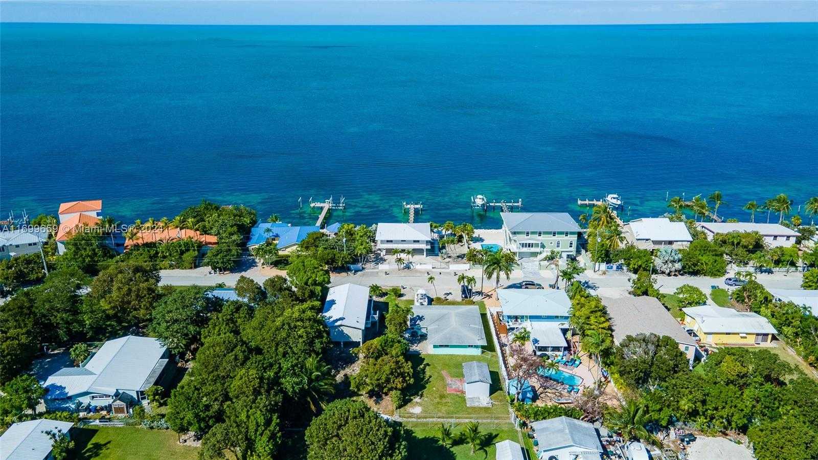 Small Image of 7951 GULFSTREAM BLVD, Marathon Number 60