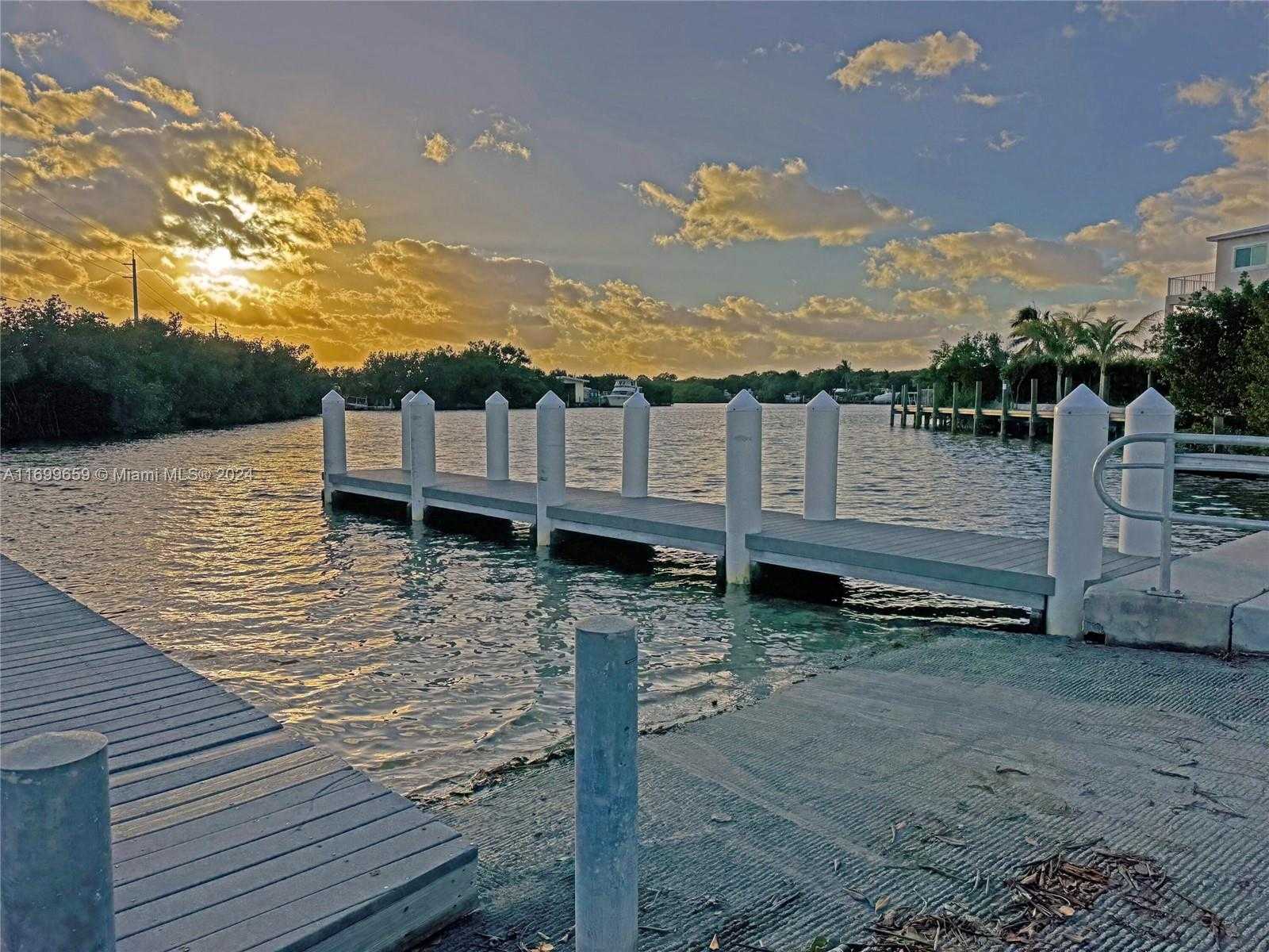 Small Image of 7951 GULFSTREAM BLVD, Marathon Number 63