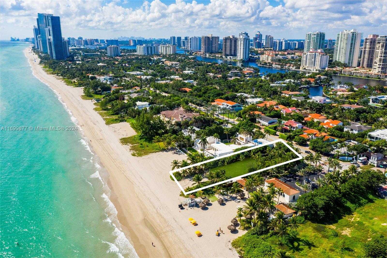 Small Image of 395 OCEAN BLVD, Golden Beach Number 9