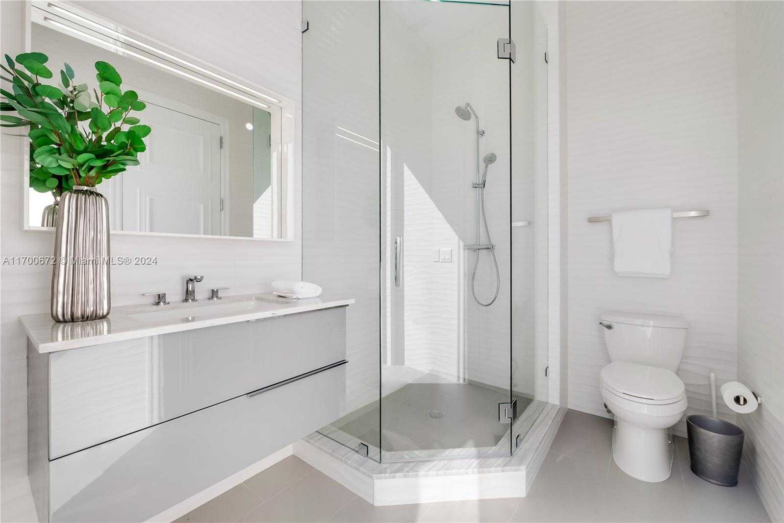Small Image of 13693 DEERING BAY DR, Coral Gables Number 20