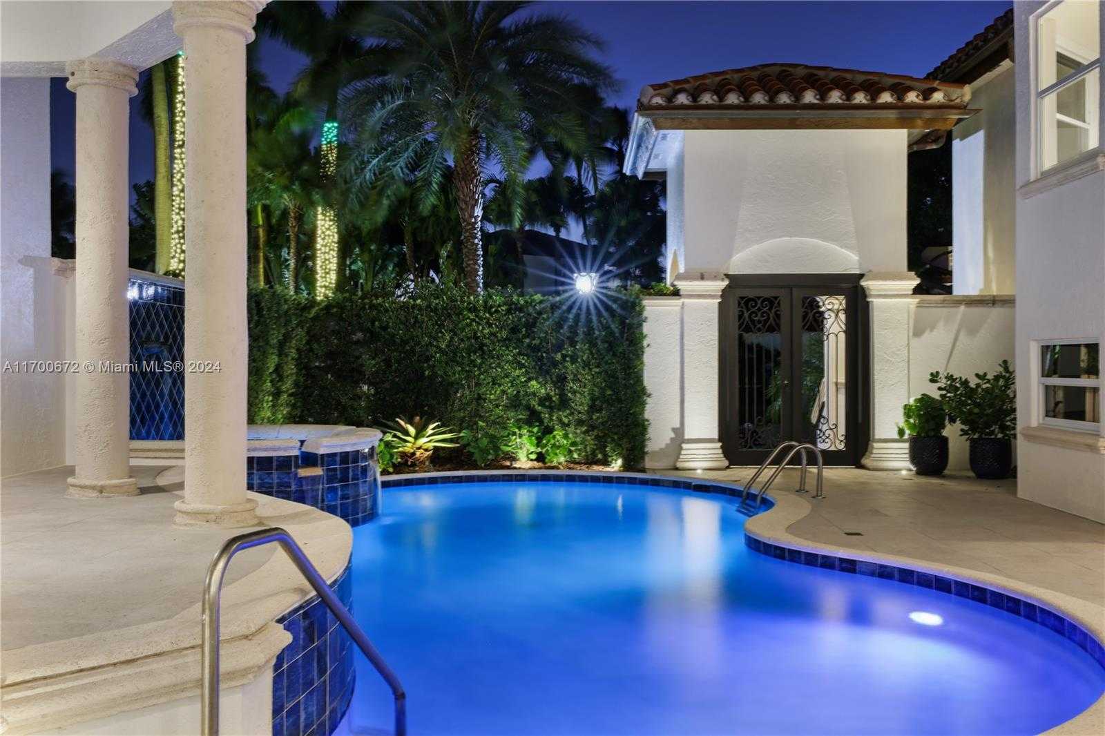Small Image of 13693 DEERING BAY DR, Coral Gables Number 45