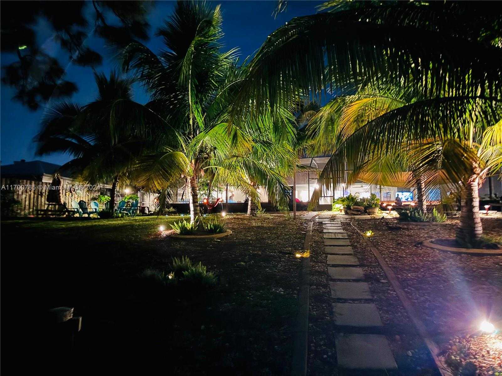Small Image of 509 NORTH EAST SOLIDA CIR, Port St. Lucie Number 5