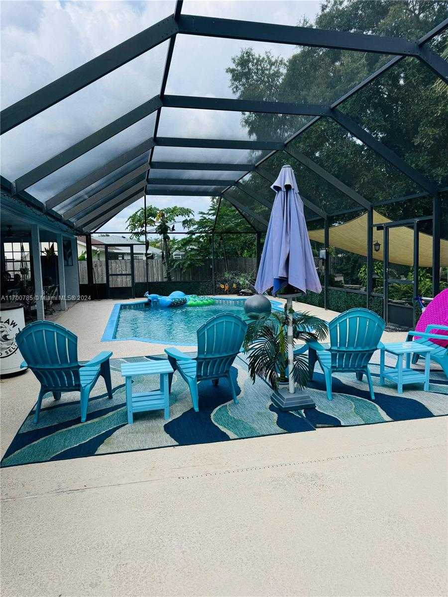 Small Image of 509 NORTH EAST SOLIDA CIR, Port St. Lucie Number 9