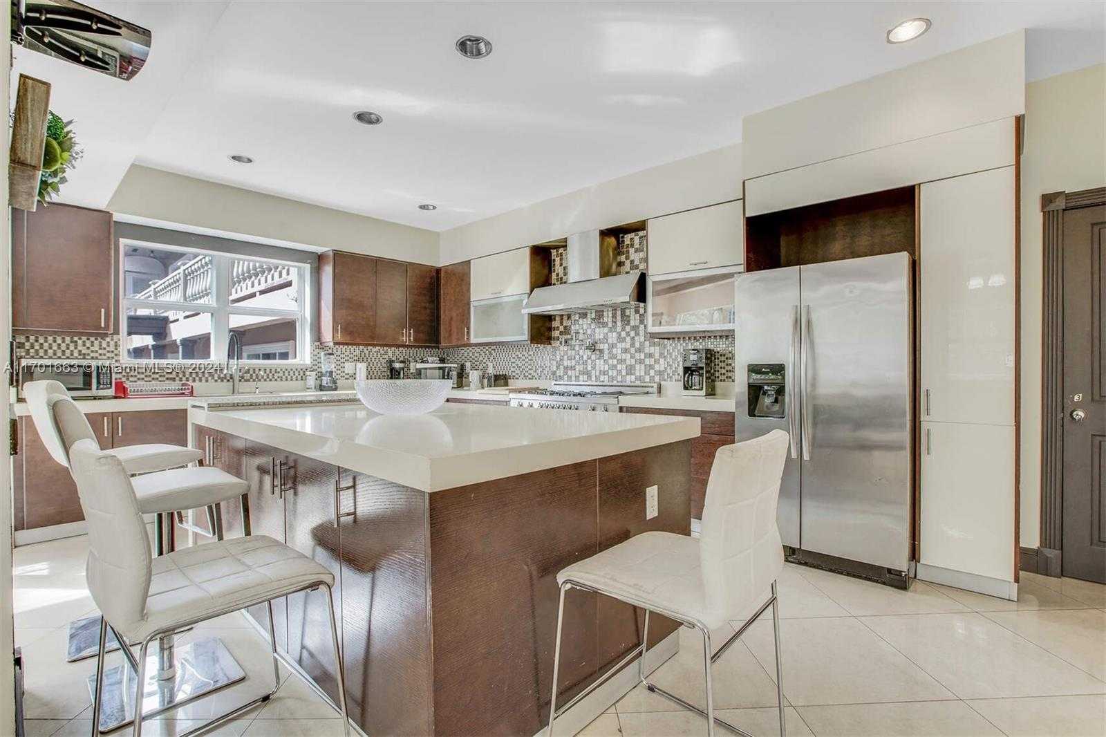 Small Image of 12746 NORTH EAST 4TH AVE, North Miami Number 15
