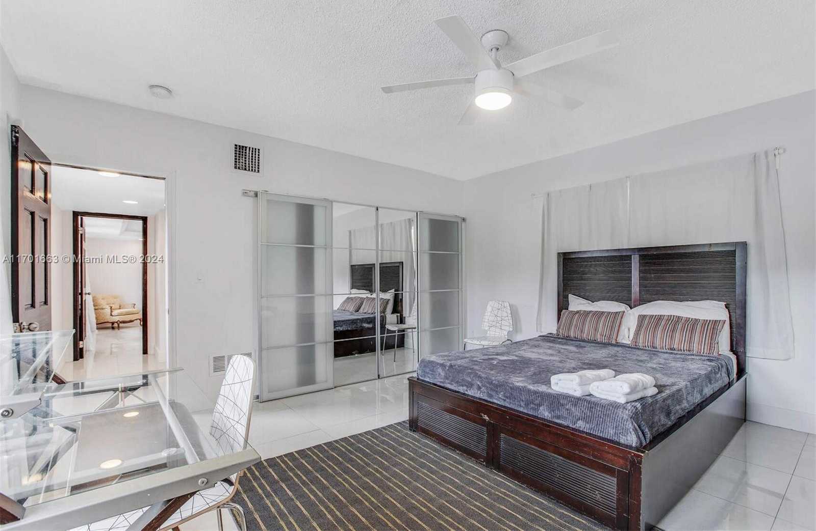 Small Image of 12746 NORTH EAST 4TH AVE, North Miami Number 25