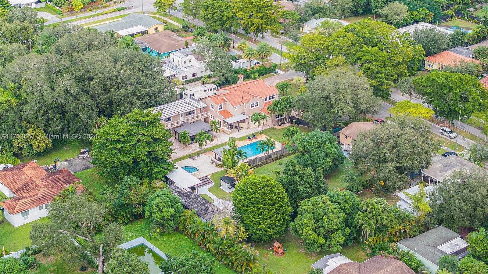 Small Image of 12746 NORTH EAST 4TH AVE, North Miami Number 40