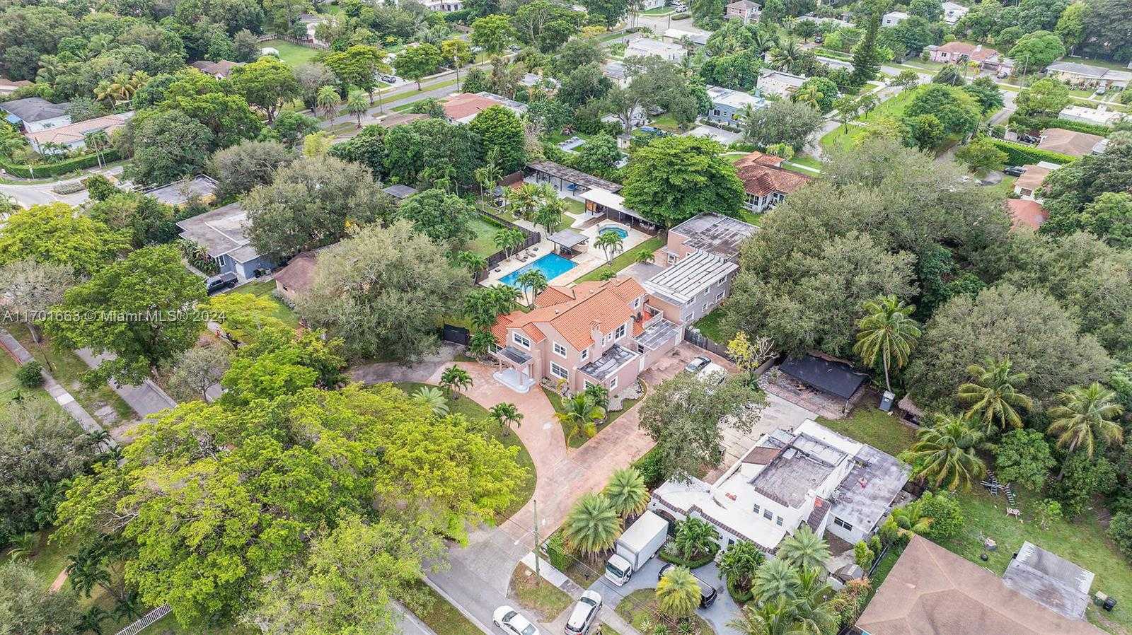 Small Image of 12746 NORTH EAST 4TH AVE, North Miami Number 41