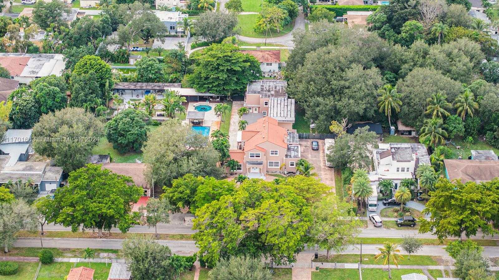 Small Image of 12746 NORTH EAST 4TH AVE, North Miami Number 42