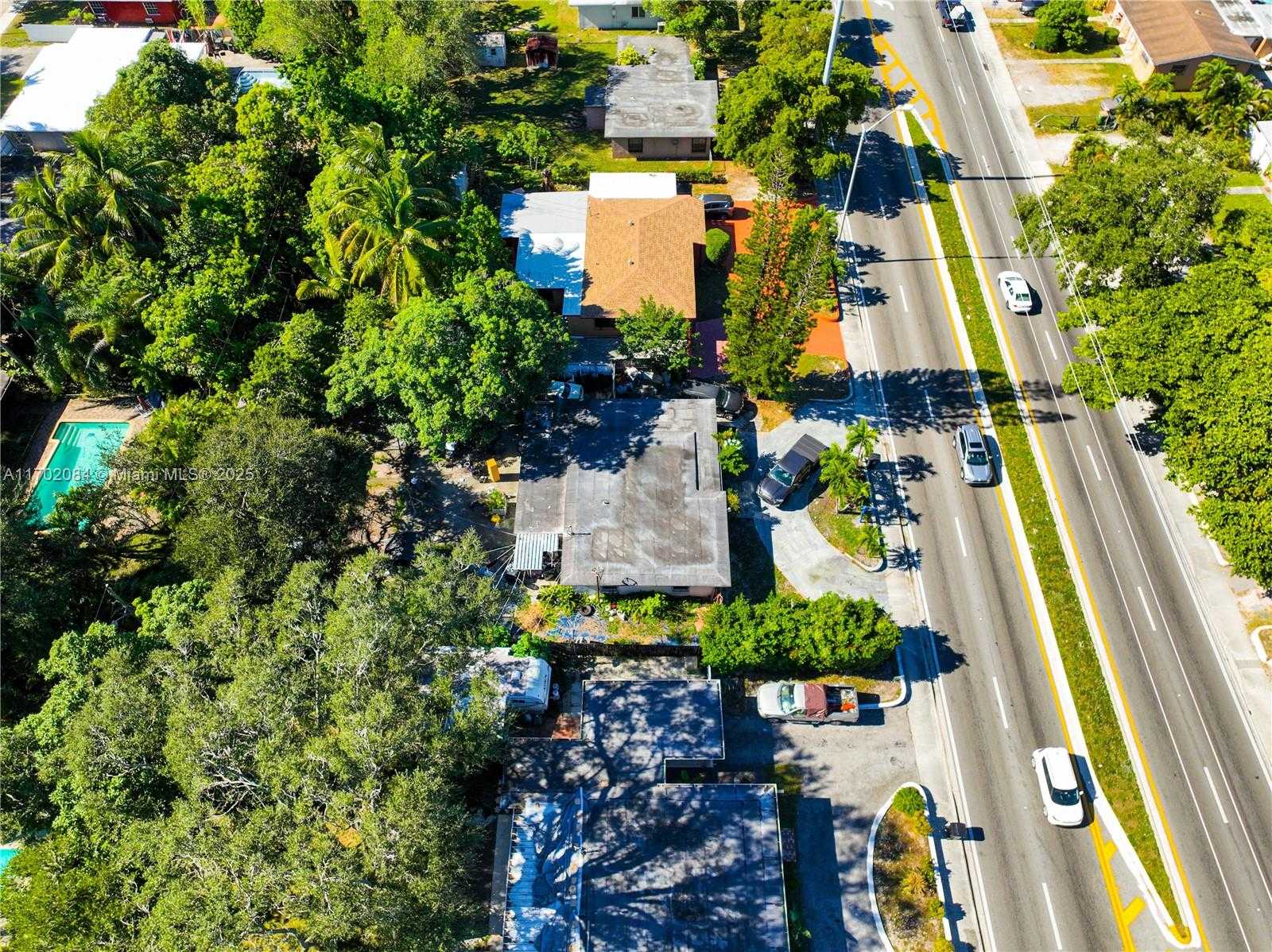 Small Image of 440 NORTH EAST 135TH ST, North Miami Number 13