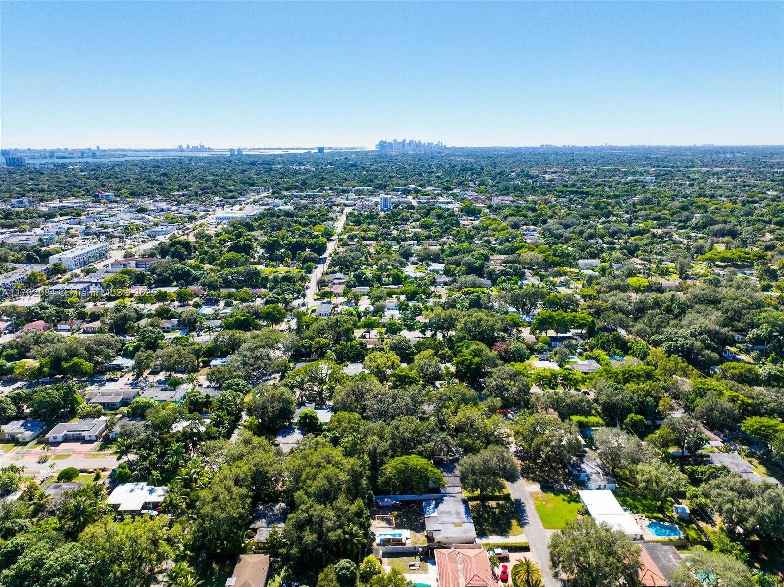 Small Image of 440 NORTH EAST 135TH ST, North Miami Number 15