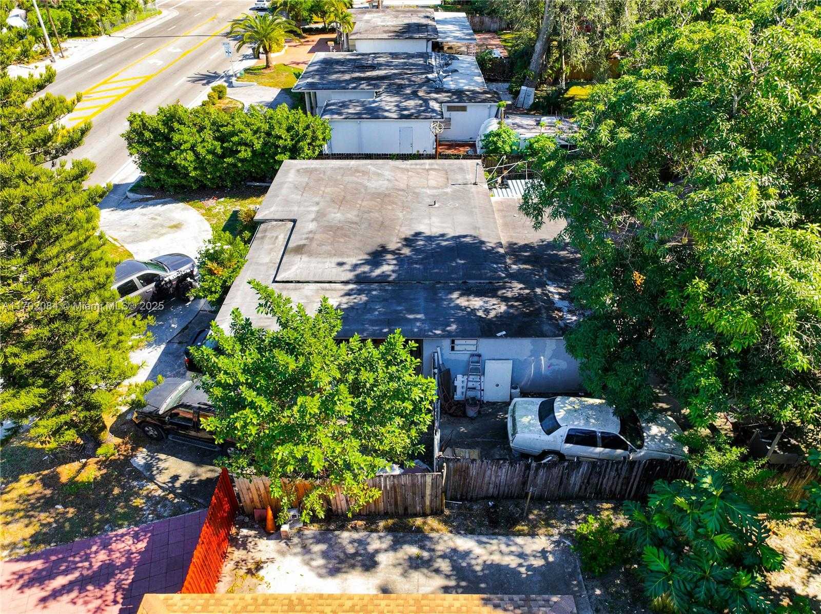 Small Image of 440 NORTH EAST 135TH ST, North Miami Number 5