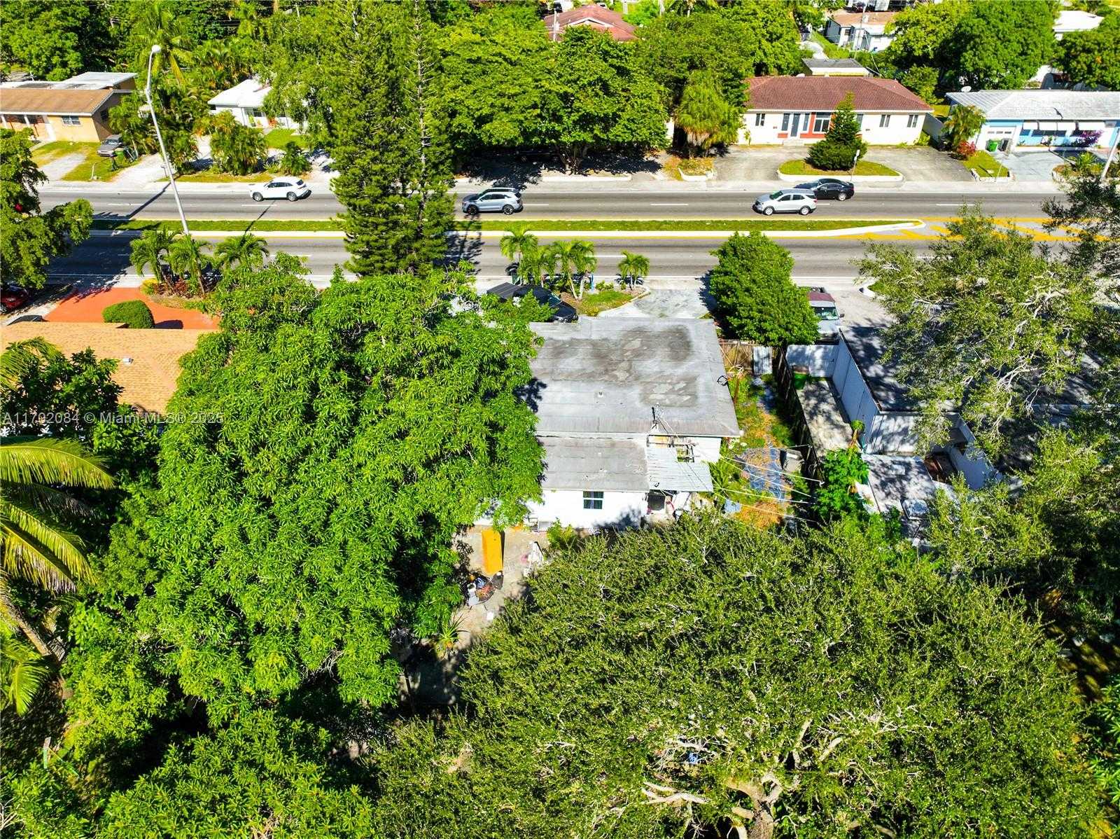 Small Image of 440 NORTH EAST 135TH ST, North Miami Number 7