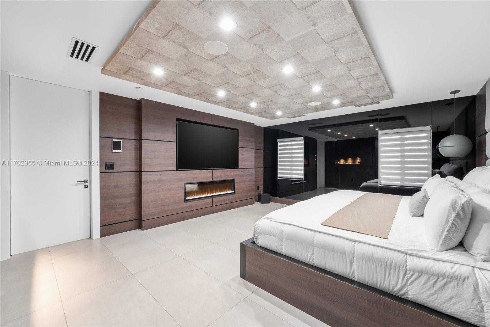 Small Image of 280 NORTH EAST 156TH ST, Miami Number 21