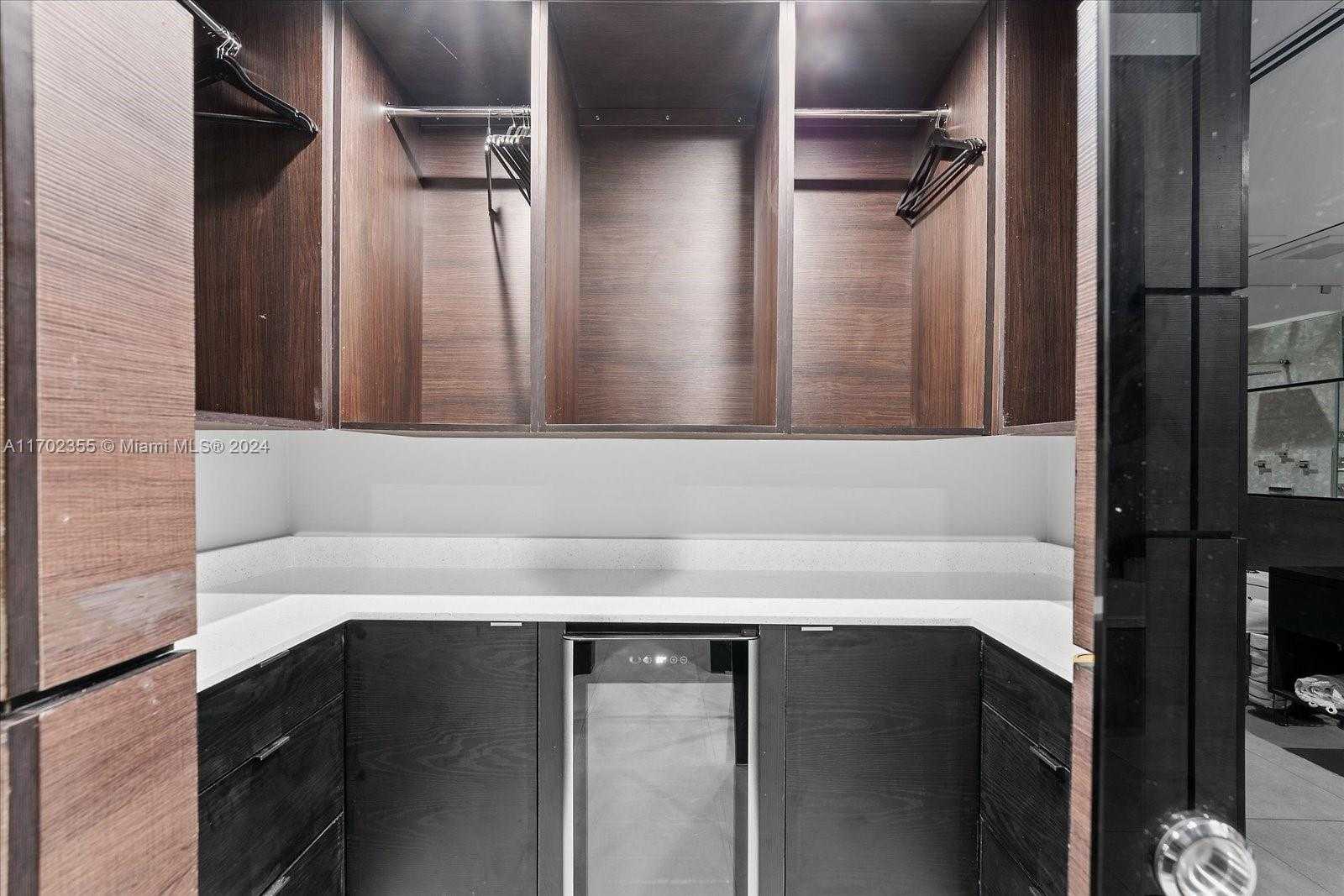 Small Image of 280 NORTH EAST 156TH ST, Miami Number 26