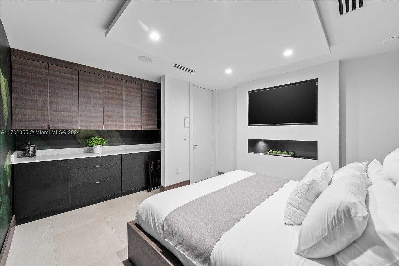 Small Image of 280 NORTH EAST 156TH ST, Miami Number 28