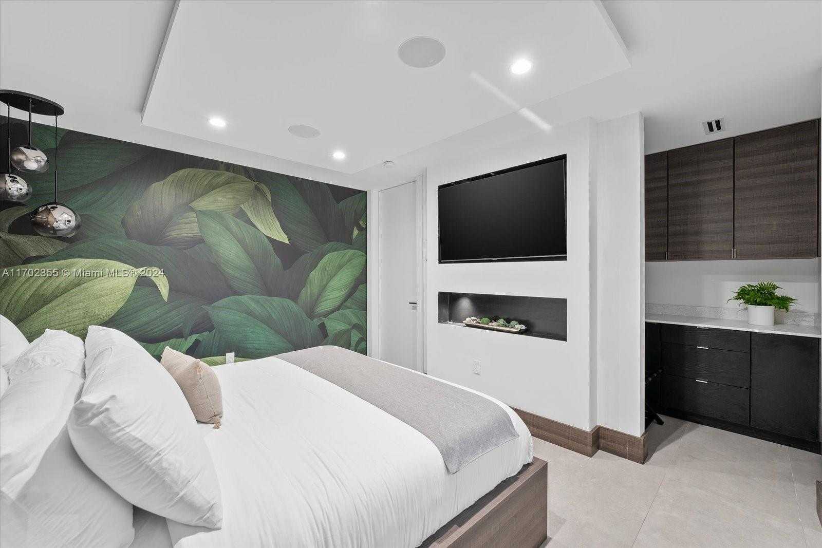 Small Image of 280 NORTH EAST 156TH ST, Miami Number 30