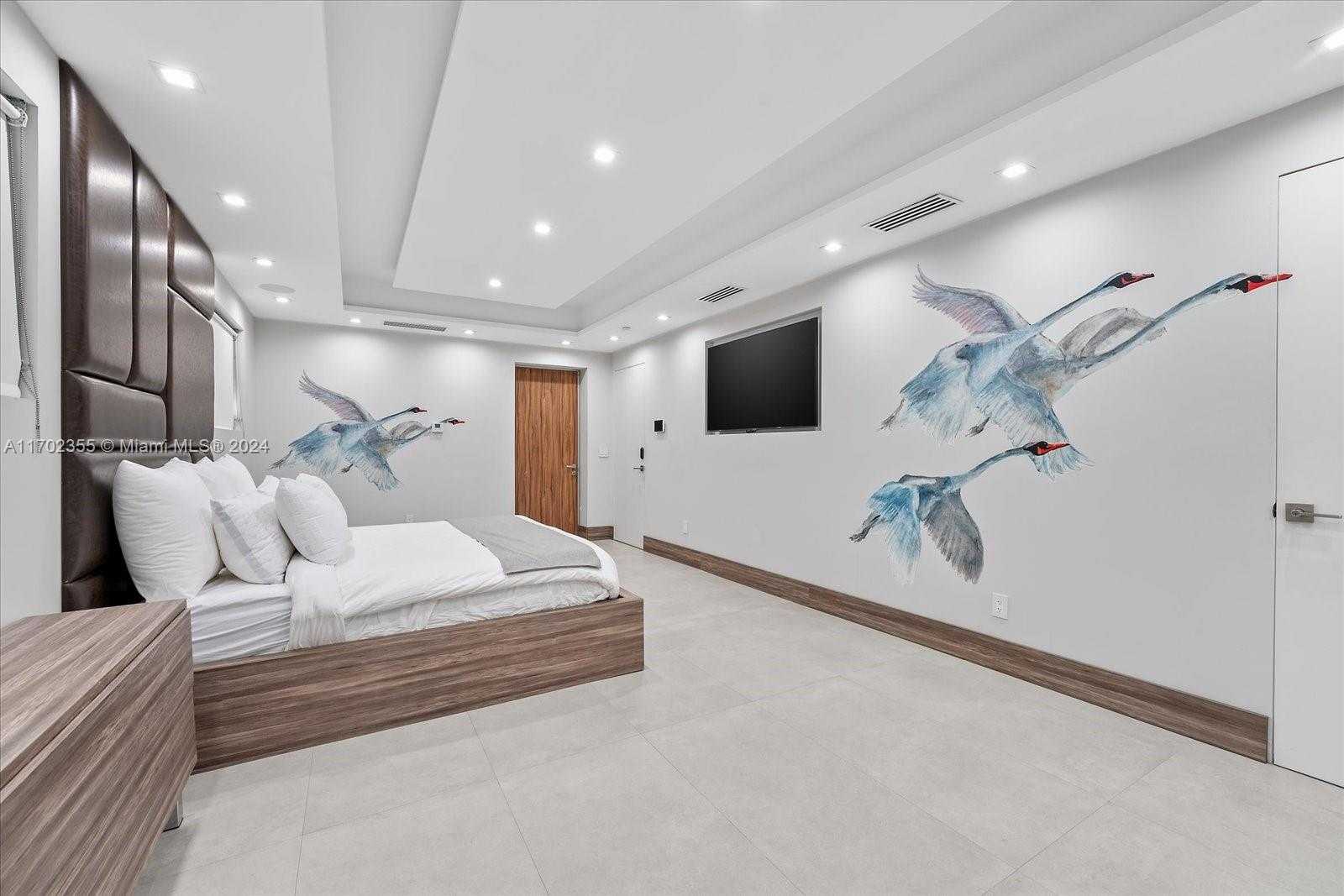 Small Image of 280 NORTH EAST 156TH ST, Miami Number 36