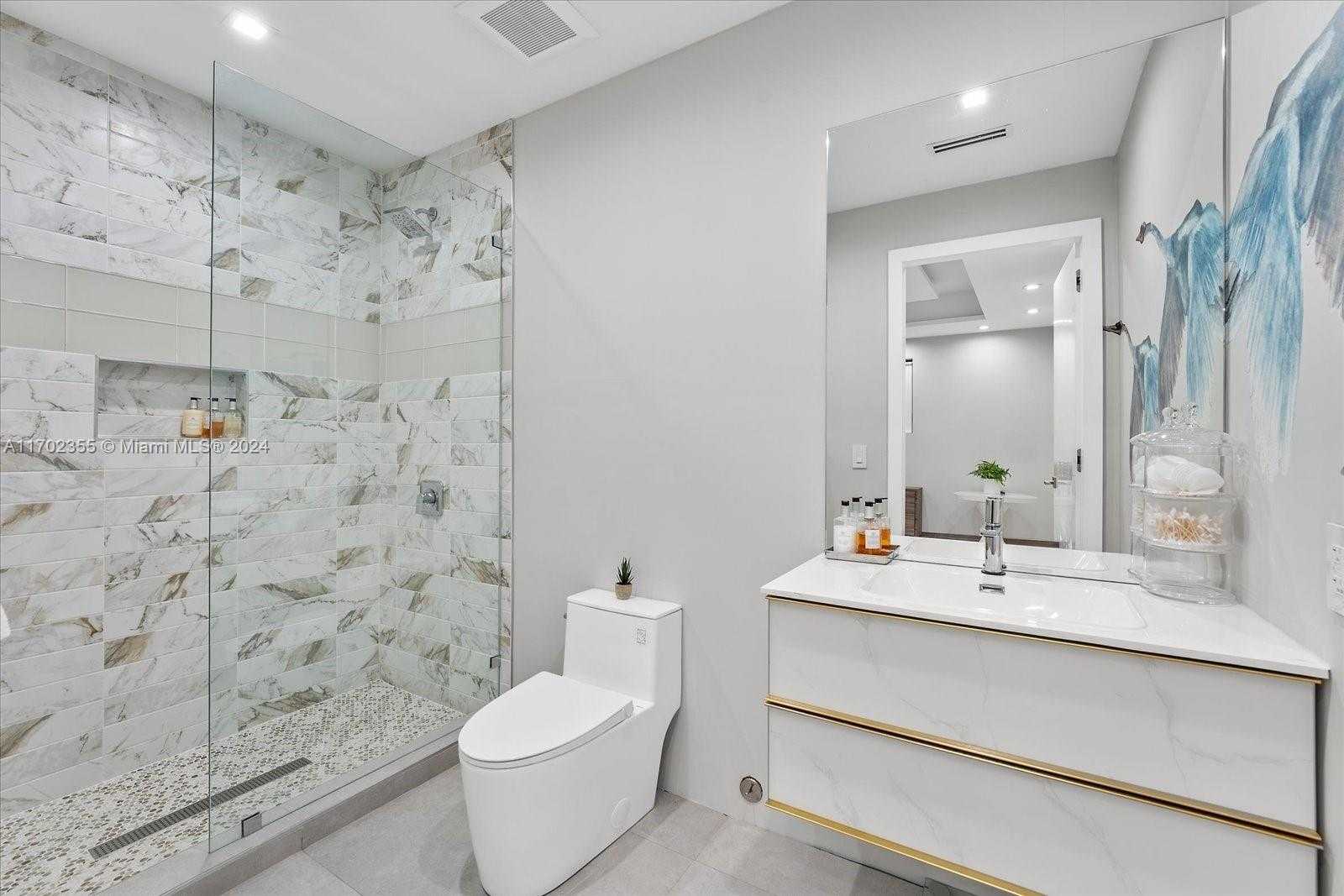 Small Image of 280 NORTH EAST 156TH ST, Miami Number 37