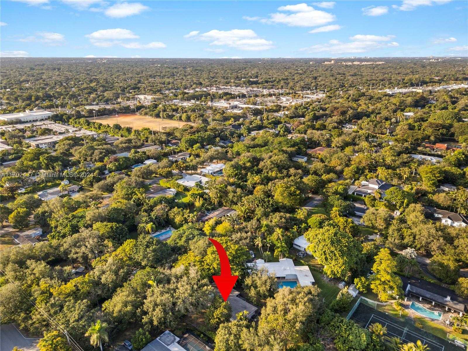 Small Image of 12725 SOUTH WEST 80TH AVE, Pinecrest Number 14