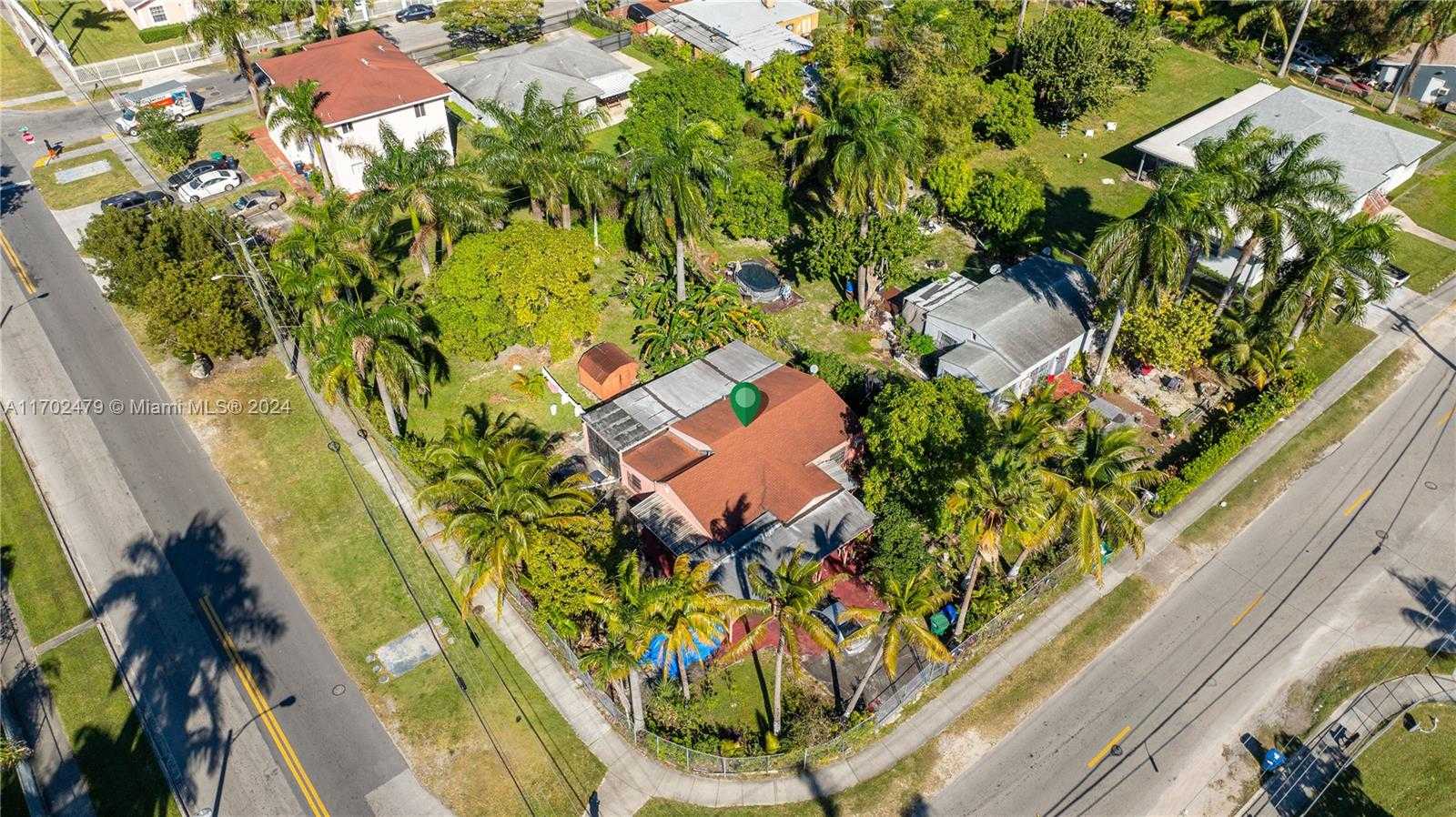 Small Image of 191 NORTH WEST 83RD ST, Miami Number 5