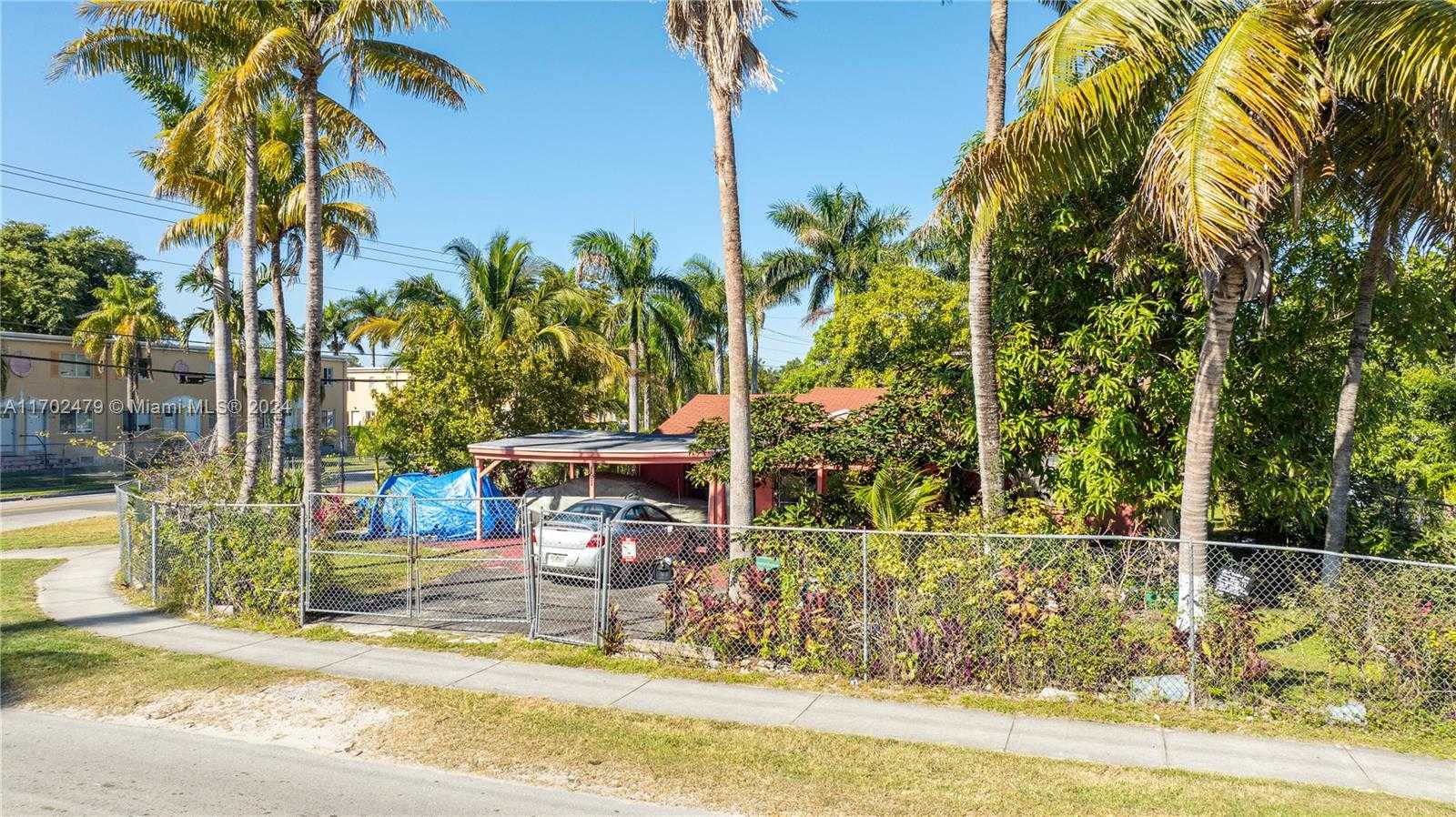 Small Image of 191 NORTH WEST 83RD ST, Miami Number 6