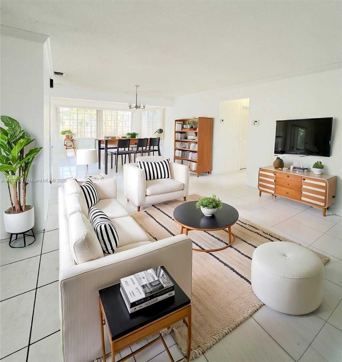 Small Image of 1131 NORTH WEST 85TH WAY, Pembroke Pines Number 3