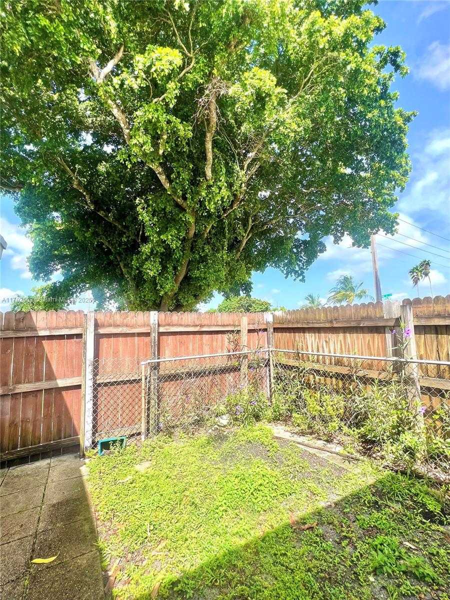 Small Image of 1131 NORTH WEST 85TH WAY, Pembroke Pines Number 32