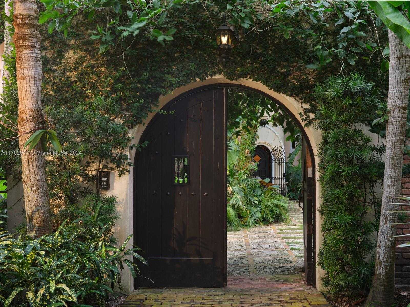 Small Image of 3467 NORTH MOORINGS WAY, Coconut Grove Number 17