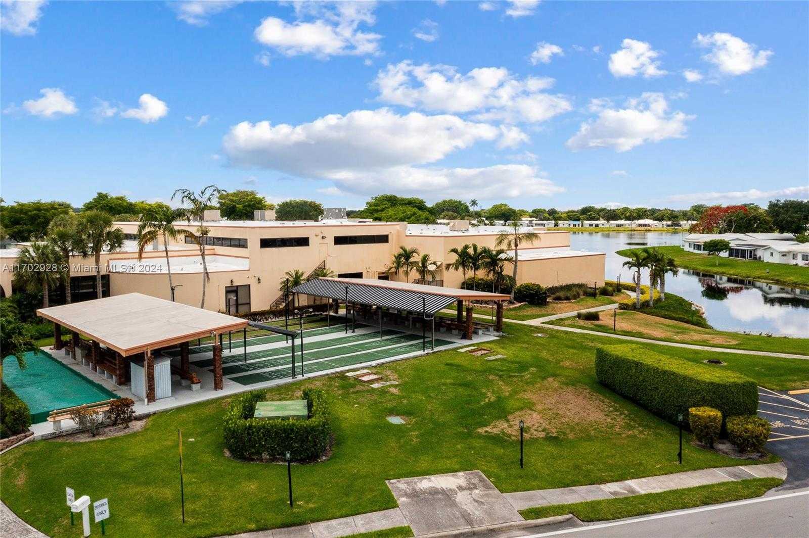 Small Image of 1441 WEST CAMPANELLI DR, Plantation Number 28