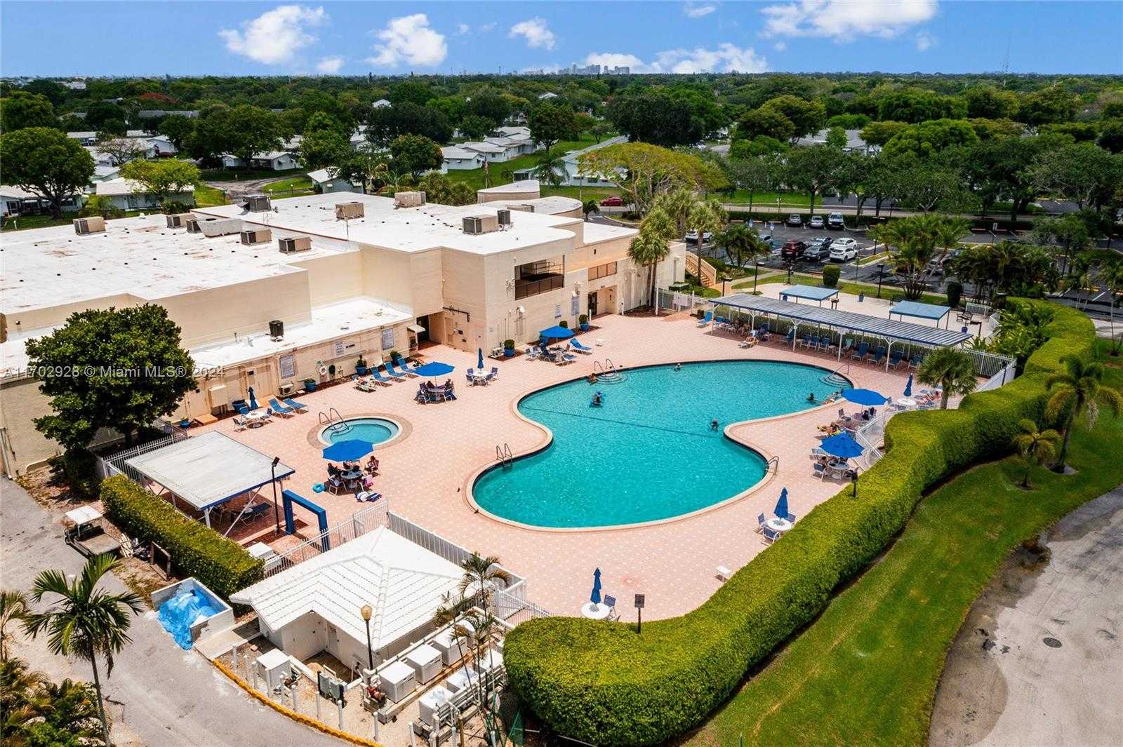 Small Image of 1441 WEST CAMPANELLI DR, Plantation Number 29